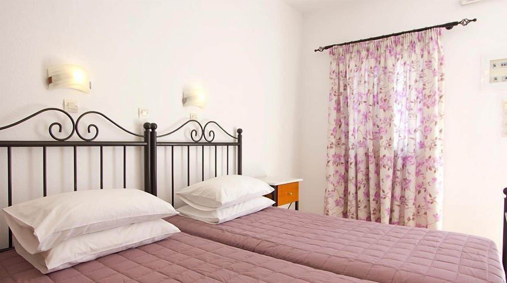Anixi Hotel Ornos  Exterior photo